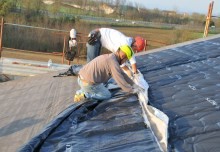 Realizzazione di nuovo tetto e isolamento con isolanti sottili multiriflettenti a Basaluzzo (AL)