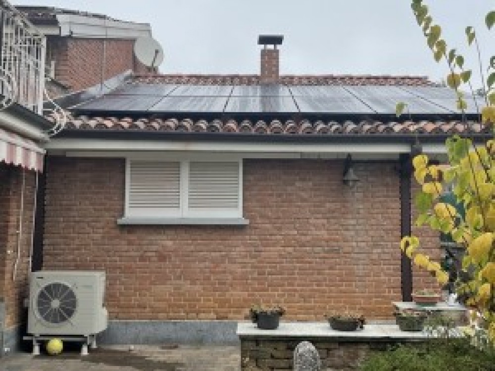 Pannelli solari con batterie Tesla a Basaluzzo, Alessandria