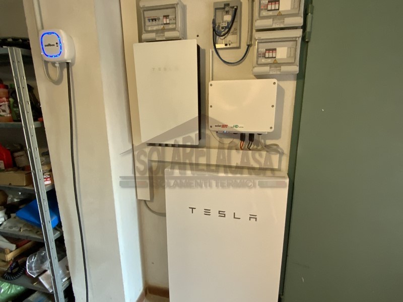 batterie Tesla con accumulo