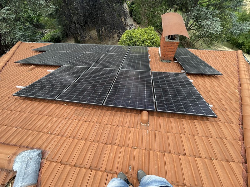 Scurzolengo installazione pannelli solari tesla