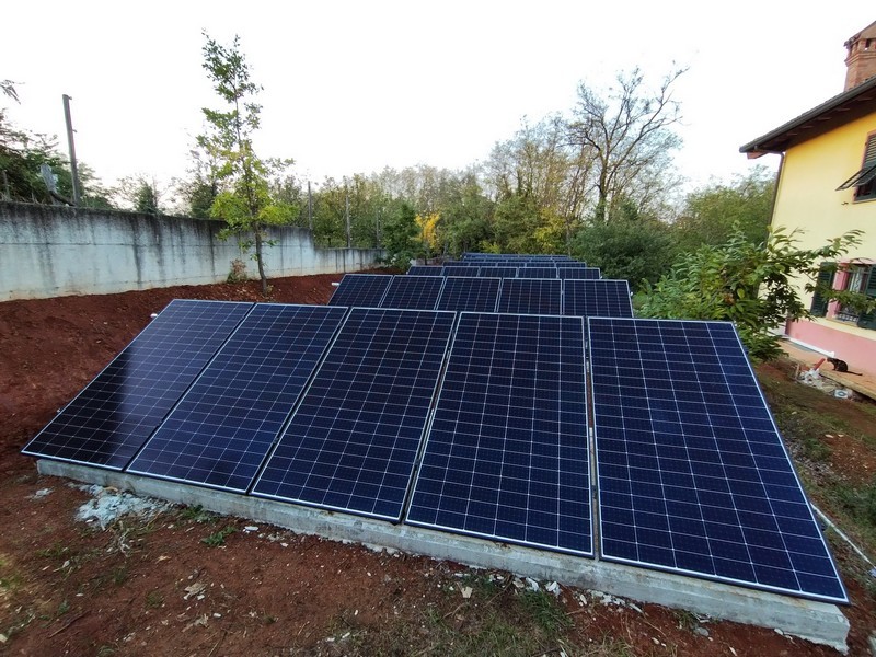 installazione fotovoltaico in piemonte tesla batterie a terra 